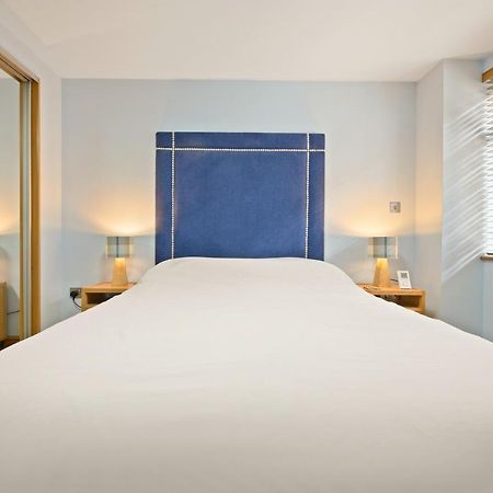 Lovely 2 Double Bedroom Flat With Patio マンチェスター エクステリア 写真