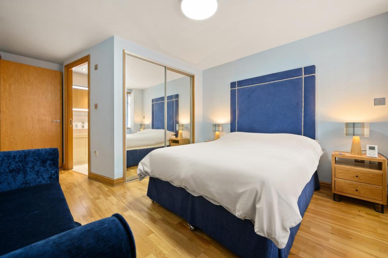 Lovely 2 Double Bedroom Flat With Patio マンチェスター エクステリア 写真